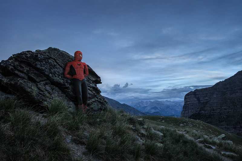 Illustration for article titled Totally Gorgeous Photos Of Superheroes Spending Time In Nature
